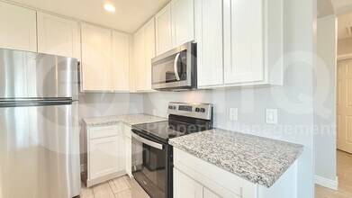 2302 E Yale St in Phoenix, AZ - Building Photo - Building Photo