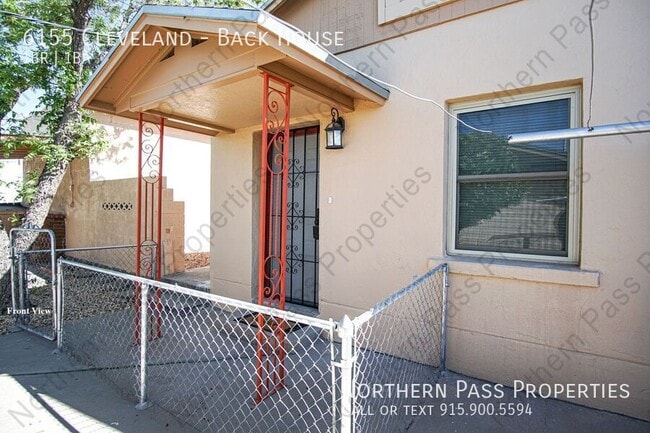 6155 Cleveland Ave in El Paso, TX - Building Photo - Building Photo