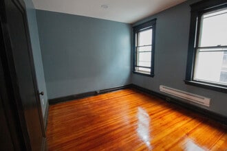 73 Lounsbury St in Waterbury, CT - Building Photo - Building Photo