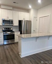 1015 Vanderbergh Blvd in Monroe Township, NJ - Building Photo