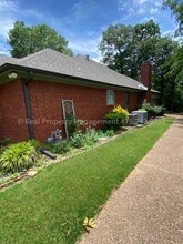 2300 Brigadoon Dr in Fort Smith, AR - Foto de edificio - Building Photo