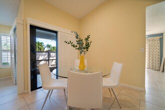 13335 Bedford Mews Ct in Wellington, FL - Building Photo - Building Photo