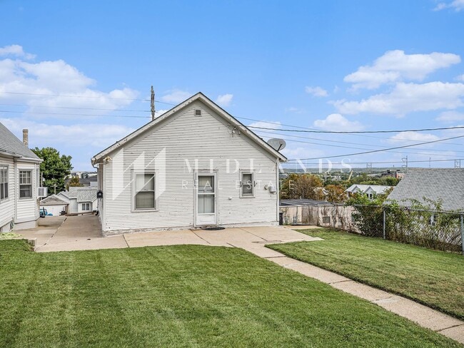 property at 815 Pierce St