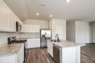 2020 Taylor St in Chickasha, OK - Building Photo - Building Photo