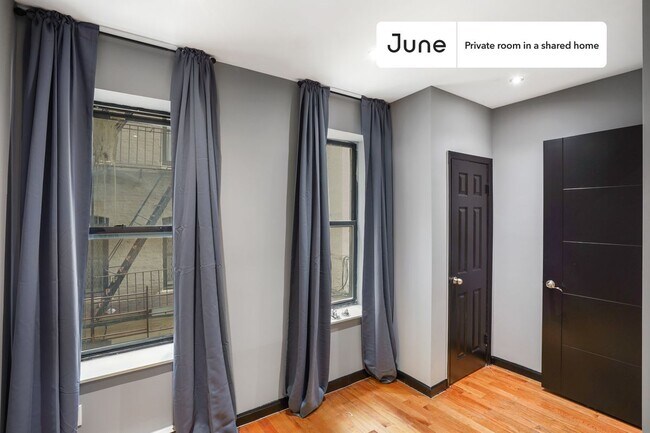 Private bedroom in 4 bed/1 bath Home in New York, NY - Building Photo - Building Photo