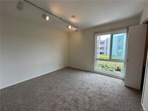 640 The Village, Unit 217 in Redondo Beach, CA - Building Photo - Building Photo