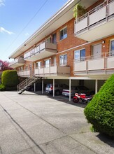 3203 NW 64th St in Seattle, WA - Building Photo - Building Photo