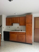 1810 W Kemper Rd in Cincinnati, OH - Building Photo - Building Photo