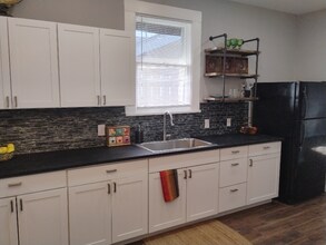 1120 Rigsby Ave, Unit 1 in San Antonio, TX - Building Photo - Building Photo