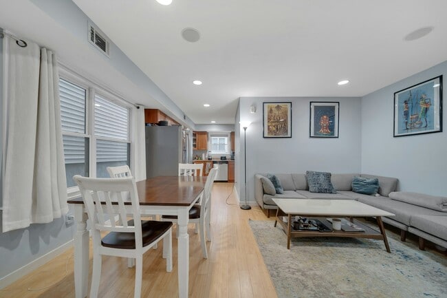 439 2nd St in Jersey City, NJ - Foto de edificio - Building Photo