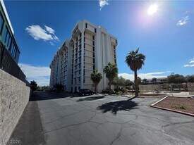 3930 University Center Dr in Las Vegas, NV - Building Photo