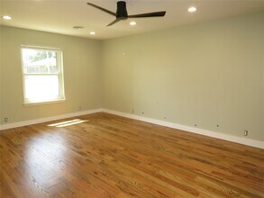 3316 Darby Ln in Denton, TX - Foto de edificio - Building Photo