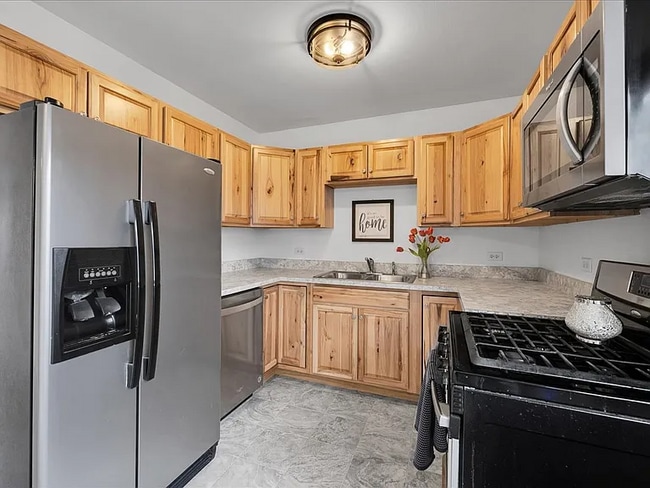 481 Duane Terrace in Glen Ellyn, IL - Building Photo - Building Photo