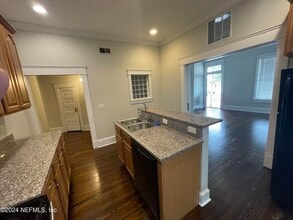 430 E 7th St in Jacksonville, FL - Building Photo - Building Photo