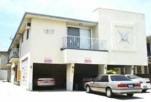 1217 S Orange Grove Ave Apartamentos