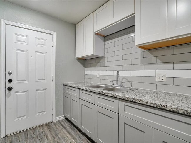 property at 5117 Lavender St