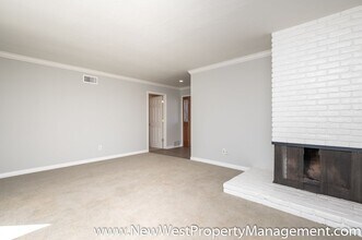 9105 Sinjon Cir in La Mesa, CA - Building Photo - Building Photo