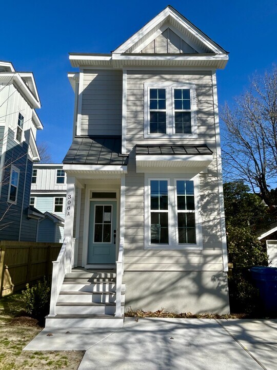 308 25th Half St in Virginia Beach, VA - Building Photo