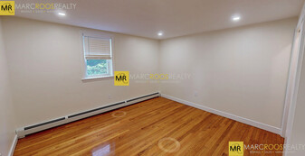 315 Tappan St, Unit 1A in Brookline, MA - Foto de edificio - Building Photo