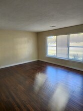 3207 W La Rua St in Pensacola, FL - Foto de edificio - Building Photo