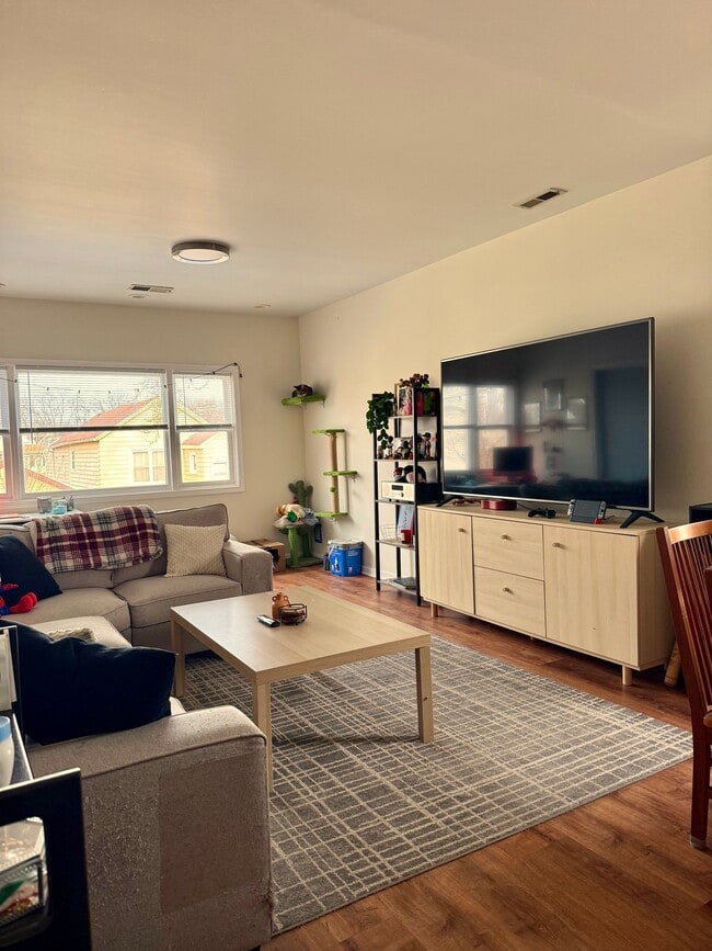 2958 S Throop St, Unit 2 in Chicago, IL - Foto de edificio - Building Photo