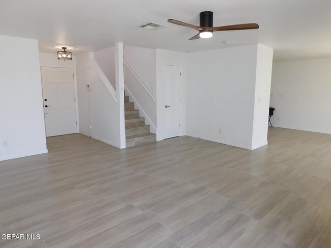 617 Colchester Dr in El Paso, TX - Building Photo - Building Photo