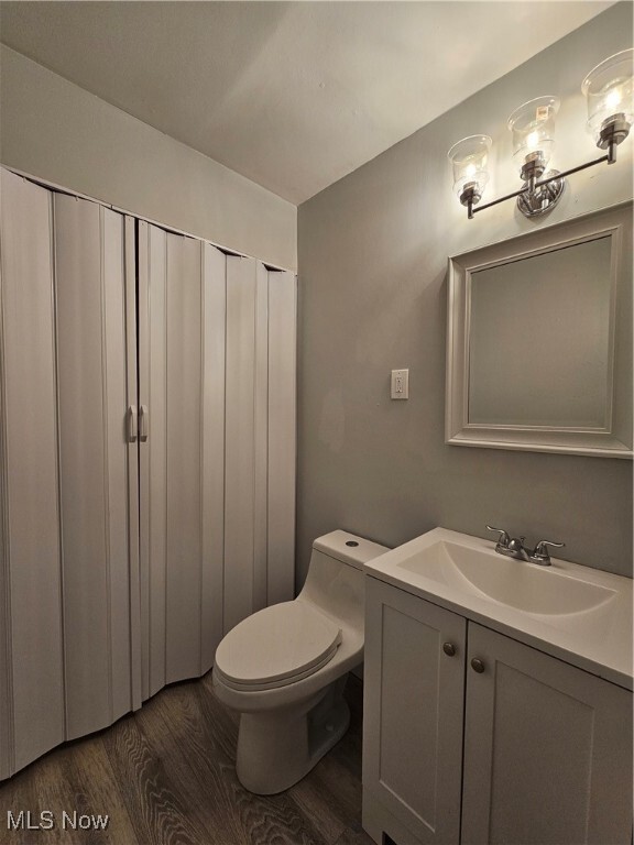 9408 Mt Auburn Ave in Cleveland, OH - Foto de edificio - Building Photo