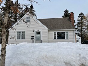 5005 Glenwood St in Duluth, MN - Building Photo - Building Photo