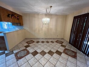 1151 N Patsy Dr in Porterville, CA - Building Photo - Building Photo