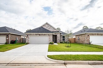 3918 Sugardale St in Baytown, TX - Building Photo - Building Photo