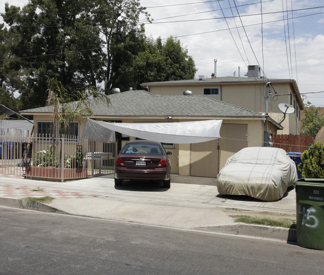 11849 Hart St in North Hollywood, CA - Building Photo - Building Photo