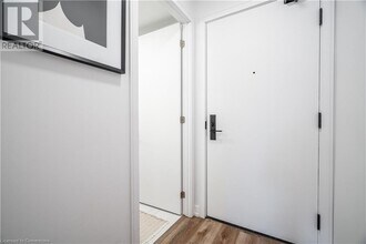 1 Jarvis St in Hamilton, ON - Building Photo - Building Photo