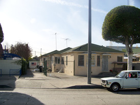 511 N La Brea Ave Apartments