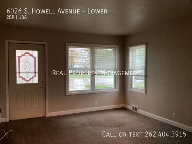 6026 S Howell Ave in Milwaukee, WI - Building Photo - Building Photo
