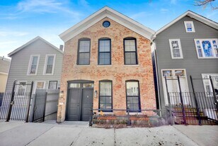 1735 W Cullerton St in Chicago, IL - Building Photo