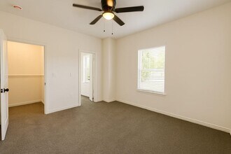 16770 Meadowcroft St in Montgomery, TX - Building Photo - Building Photo