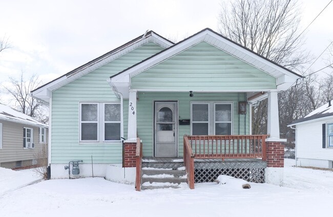 property at 204 W Sexton Rd