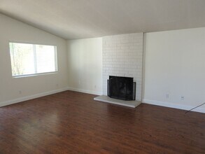 3552 Angwin Dr in San Diego, CA - Building Photo - Building Photo