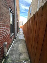 2213 Federal St in Philadelphia, PA - Foto de edificio - Building Photo