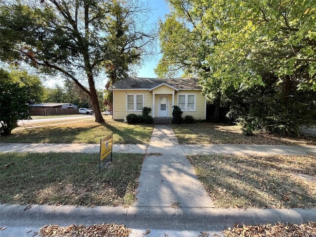 1001 Panhandle St