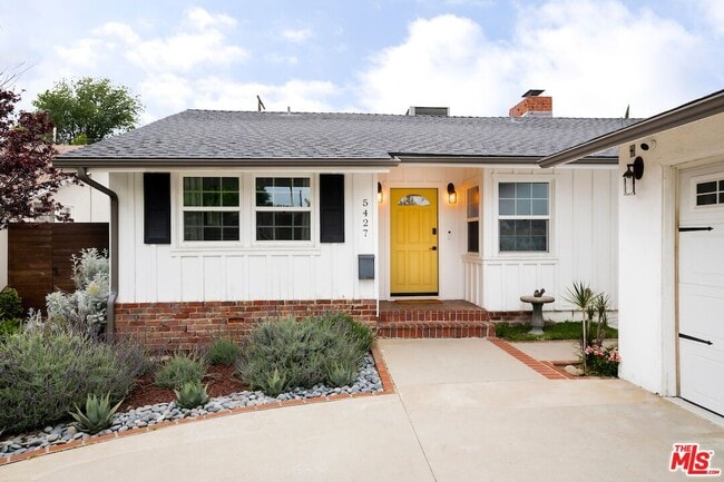 property at 5427 Lemona Ave