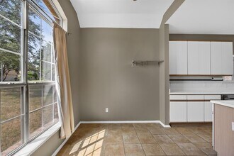 8404 Tyhurst Dr in Austin, TX - Building Photo - Building Photo
