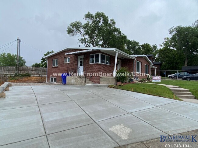 223 E Mill St S, Unit 223 E Mill St in Bountiful, UT - Building Photo - Building Photo