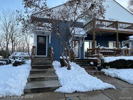 44700 Bayview Dr in Novi, MI - Building Photo