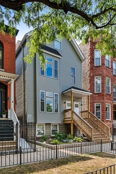 1037 W Oakdale Ave in Chicago, IL - Foto de edificio
