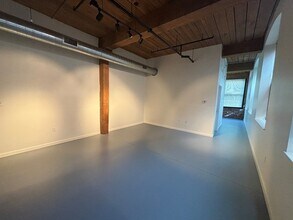 88 Gerrish Ave, Unit 110 in Chelsea, MA - Foto de edificio - Building Photo
