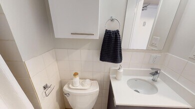 1461 Harwood in Vancouver, BC - Building Photo - Building Photo