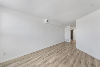 506 Palm Ave in Coronado, CA - Building Photo - Building Photo