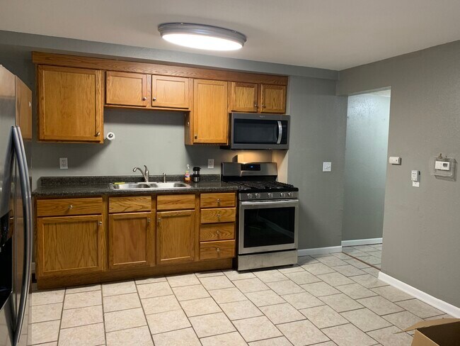 603 E 22nd St in Dubuque, IA - Building Photo - Building Photo