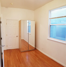 1774 8th Street, Unit Apt B in Oakland, CA - Building Photo - Building Photo